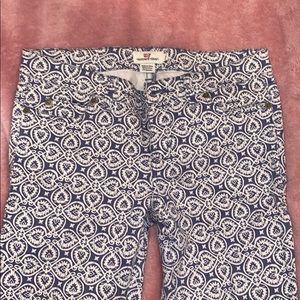 Vineyard vines patterned jeans size 2